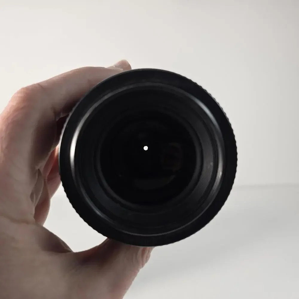 Nikon nikkor lens 80-200mm 1:4.5-5.6D AF With Case